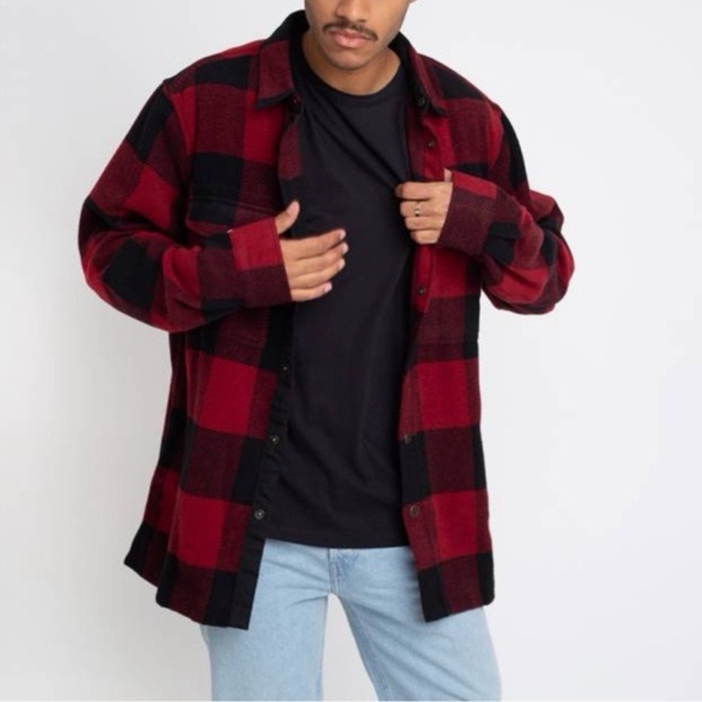 Fjallraven Canada Mens Shirt M Red and Black Plaid Lightweight Shacket